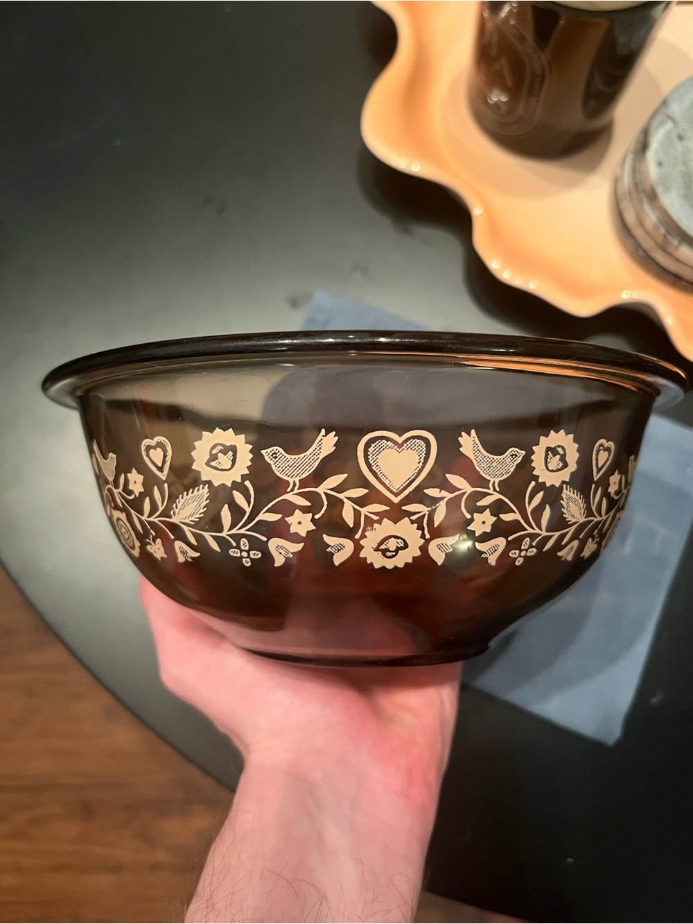 PYREX/Corning 70s Festive Harvest 1.5L Amber Bowl